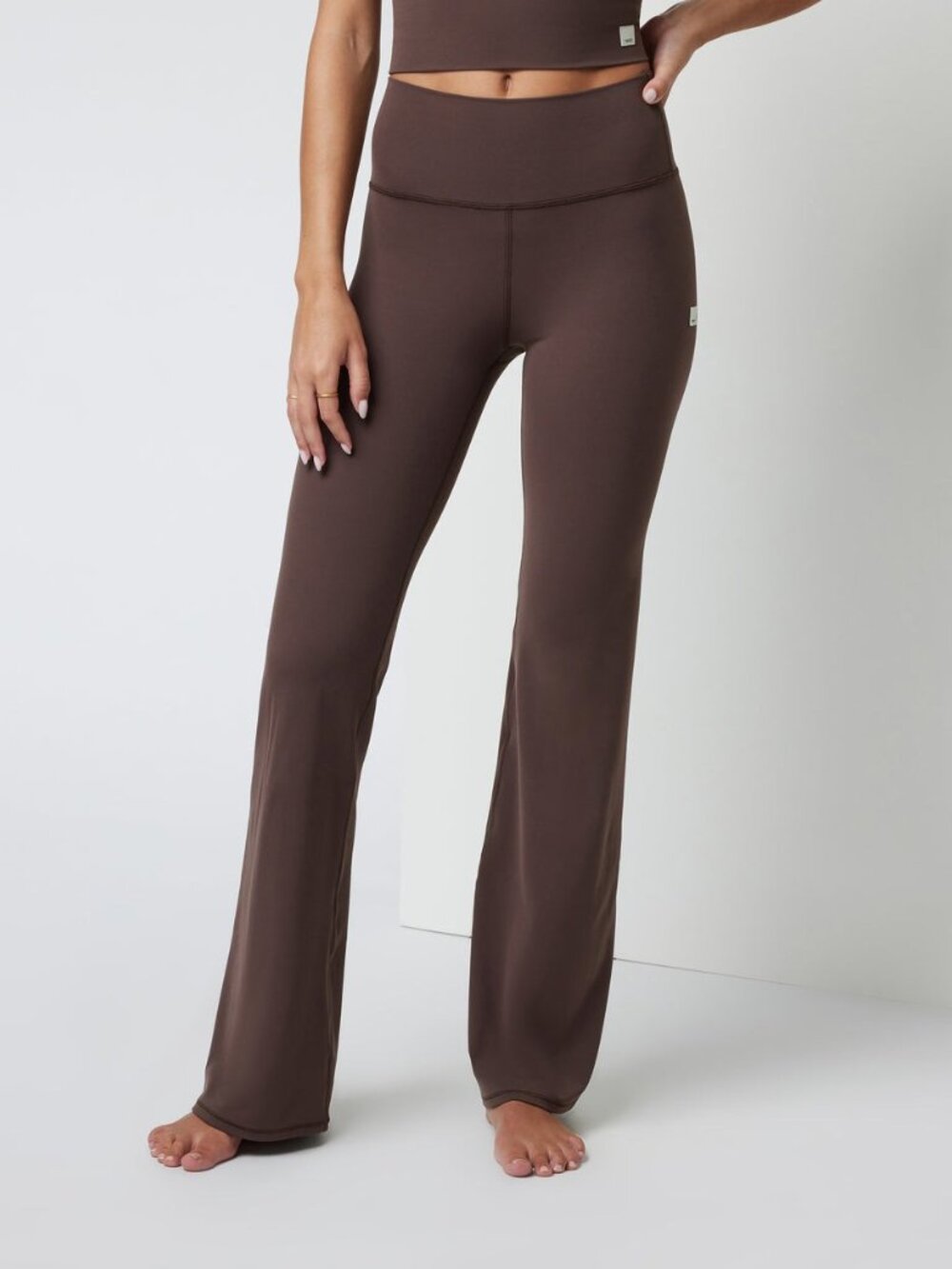 Vuori AllTheFeels™ Bootcut Legging - Java - Size XS